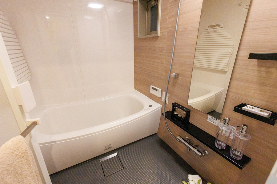 ユニットバスルーム